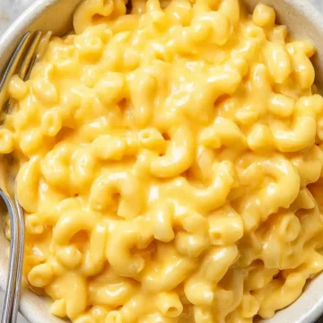 Easy Homemade Mac and Cheese Recipe